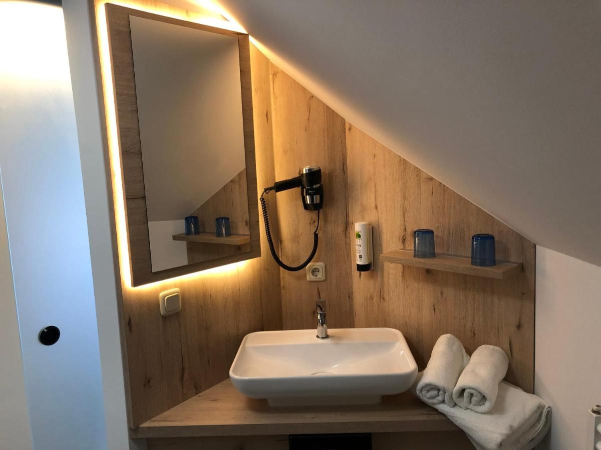 Hotel Alte Fischerkate Modlich エクステリア 写真