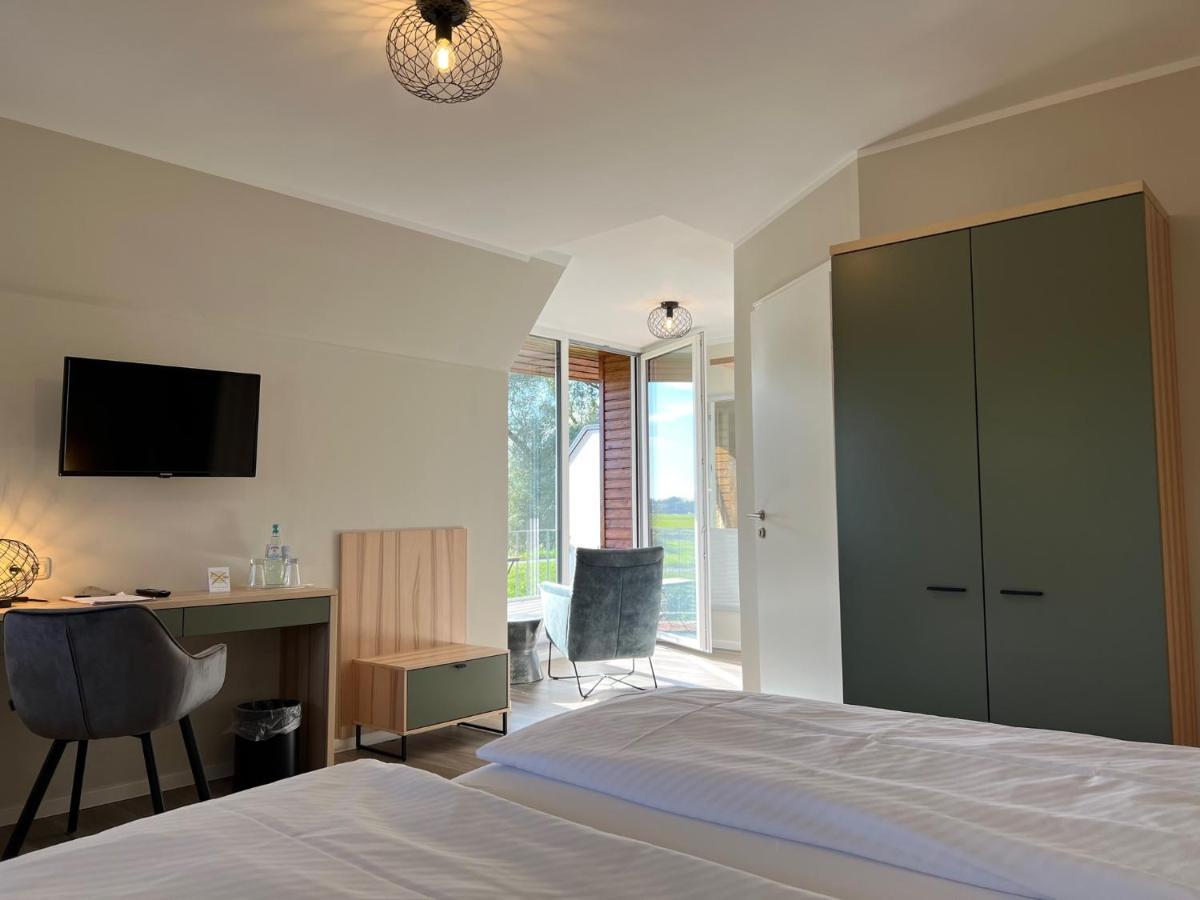 Hotel Alte Fischerkate Modlich エクステリア 写真
